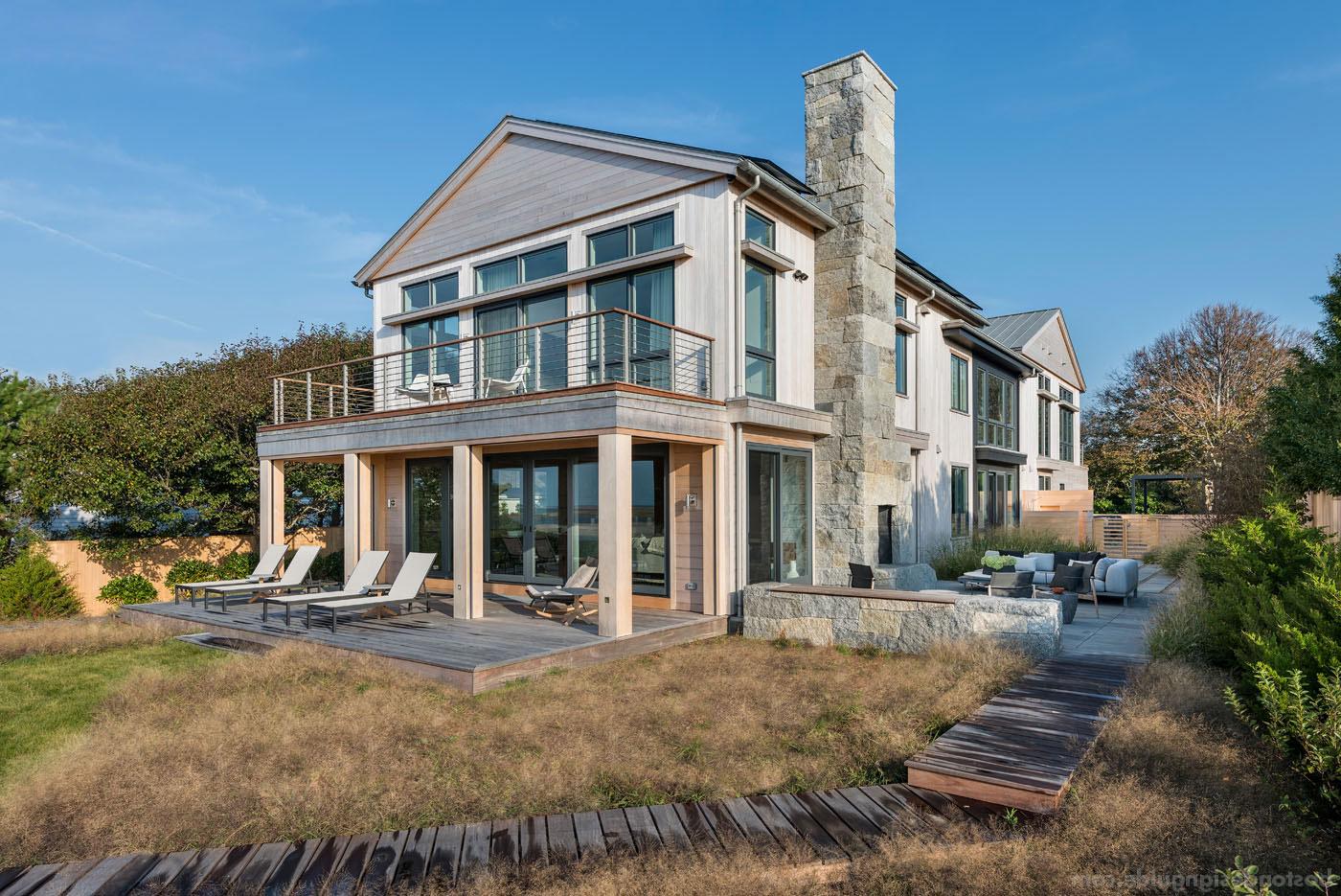 An organic, modern oceanfront retreat in New England with a California flair